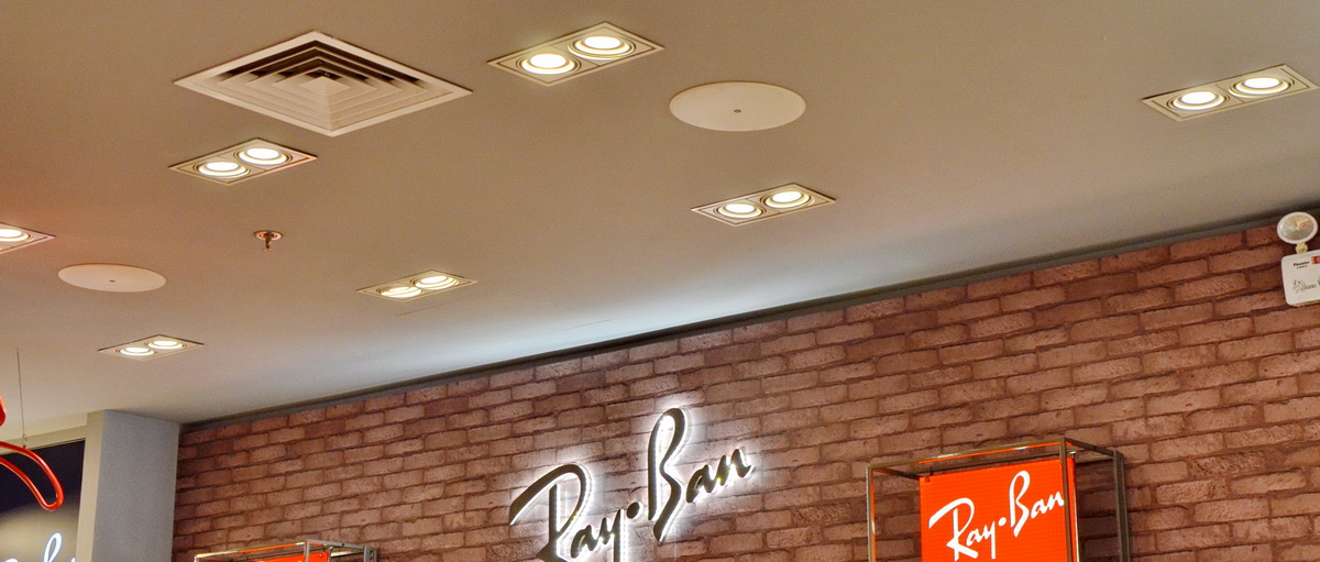 Ray?Ban 宏伊国际广场店——fun88乐天堂 CIS 商用安装系统的经典应用